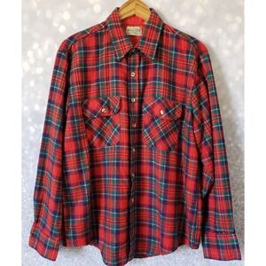 Vintage Men's Store Red Flannel Plaid Shirt Long Sleeve  Button Down